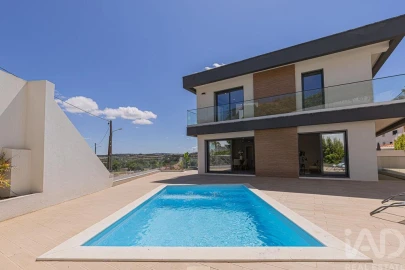 Moradia T5 para Venda em Enxara do Bispo, Gradil e Vila Franca do Rosário