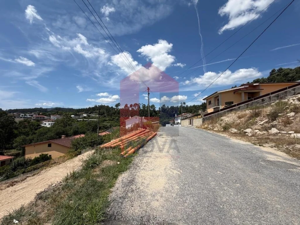 Moradia T3 para Venda em Escariz (São Mamede) e Escariz (São Martinho) Foto 17