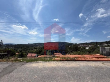Moradia T3 para Venda em Escariz (São Mamede) e Escariz (São Martinho)
