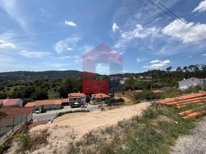 Moradia T3 para Venda em Escariz (São Mamede) e Escariz (São Martinho) Foto 14