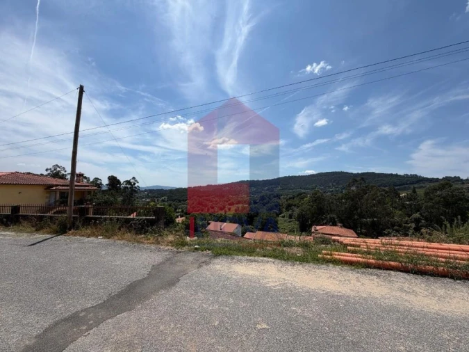 Moradia T3 para Venda em Escariz (São Mamede) e Escariz (São Martinho) Foto 16