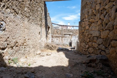 Moradia T5 para Venda em Escalos de Cima e Lousa
