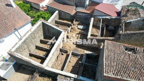 Moradia T5 para Venda em Escalos de Cima e Lousa