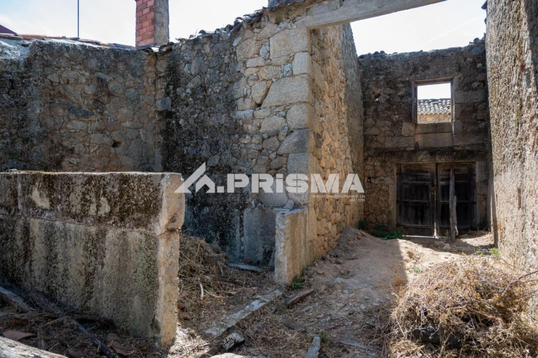 Moradia T5 para Venda em Escalos de Cima e Lousa Foto 8