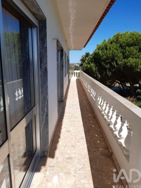 Moradia T6 para Venda em Guia
