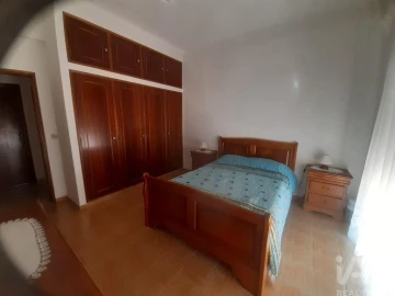 Moradia T6 para Venda em Guia