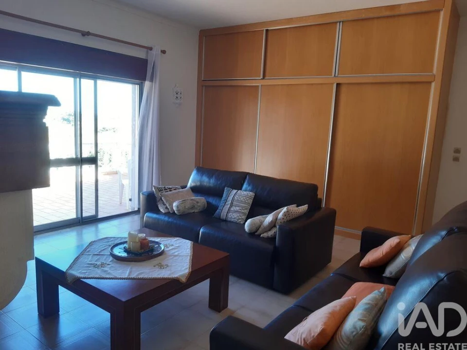 Moradia T6 para Venda em Guia Foto 13