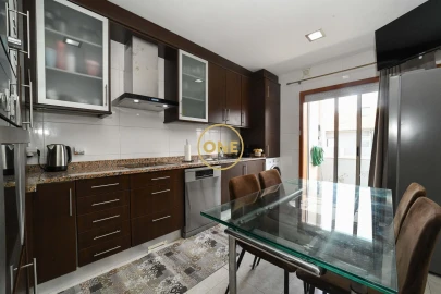 Apartamento T2 para Venda em Retorta e Tougues