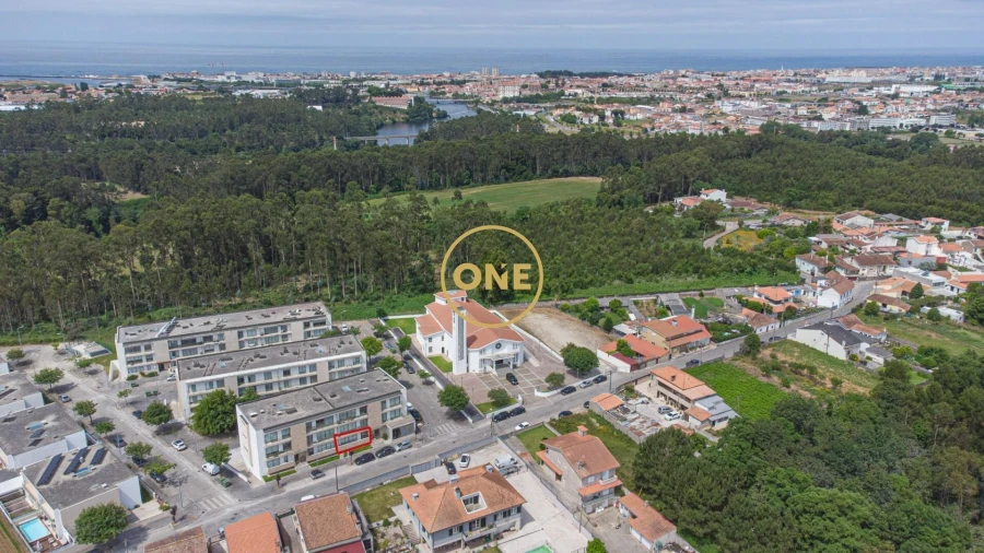 Apartamento T2 para Venda em Retorta e Tougues Foto 11
