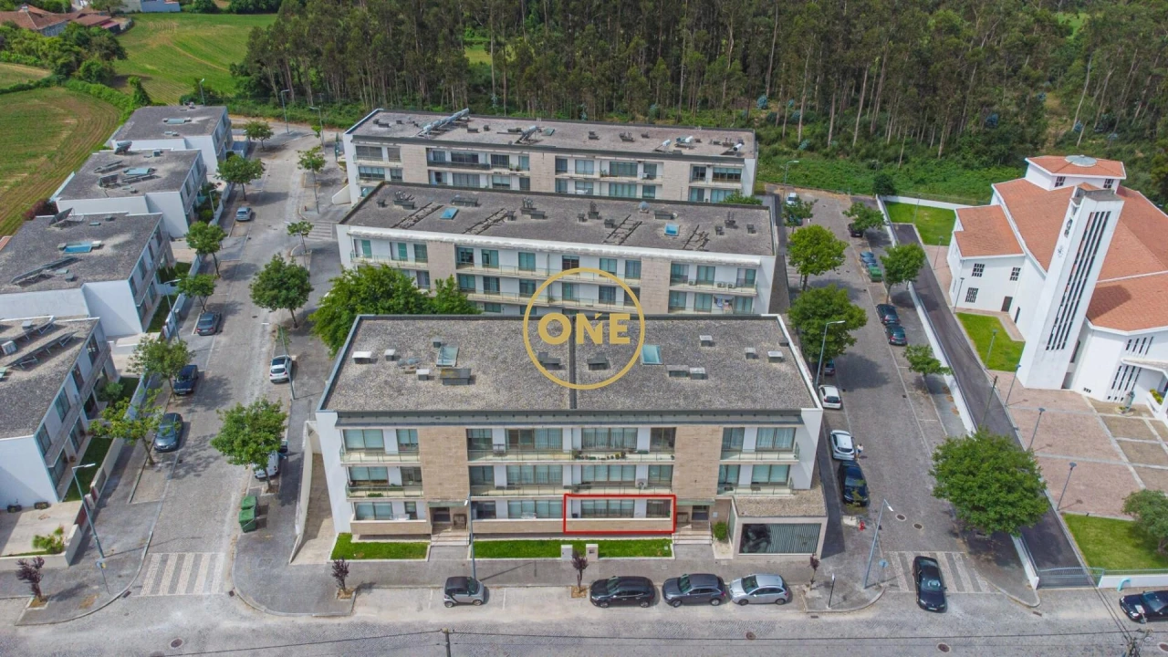 Apartamento T2 para Venda em Retorta e Tougues Foto 2
