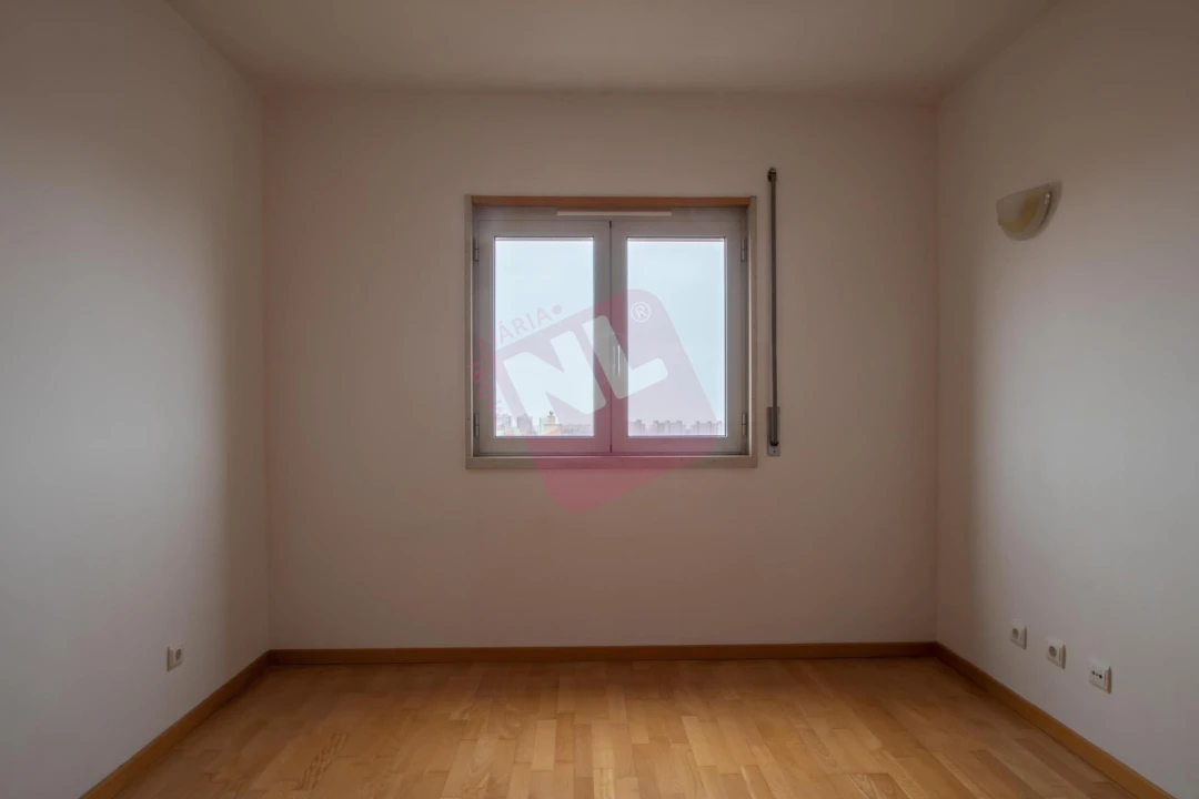 Apartamento T2 para Arrendamento em Areeiro Foto 20
