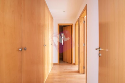 Apartamento T2 para Arrendamento em Areeiro