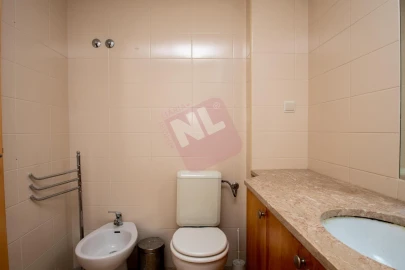 Apartamento T2 para Arrendamento em Areeiro