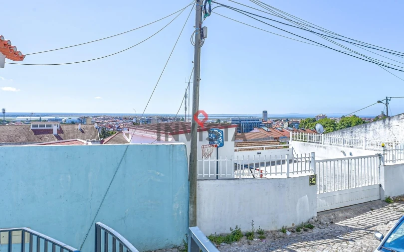 Moradia T3 para Venda em Alverca do Ribatejo e Sobralinho Foto 29