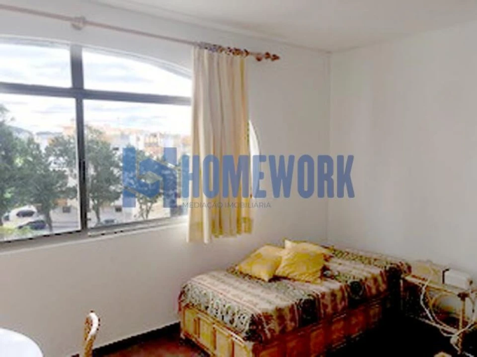 Apartamento T1 para Arrendamento em Costa da Caparica Foto 3