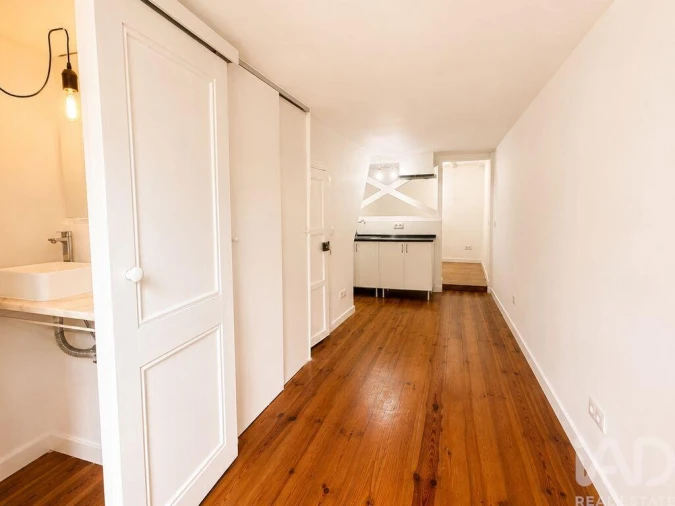 Apartamento para Venda em Santa Maria Maior Foto 3