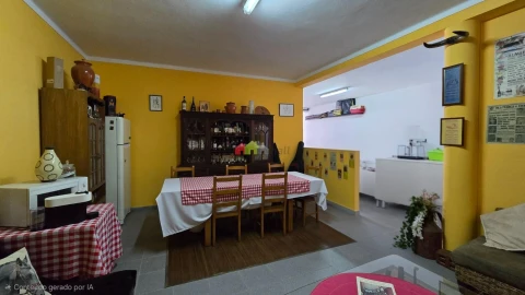 Moradia T3 para Venda em Nossa Senhora da Vila, Nossa Senhora do Bispo e Silveiras