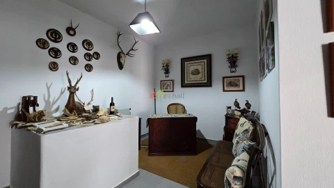 Moradia T3 para Venda em Nossa Senhora da Vila, Nossa Senhora do Bispo e Silveiras