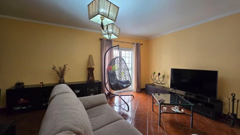 Moradia T3 para Venda em Nossa Senhora da Vila, Nossa Senhora do Bispo e Silveiras