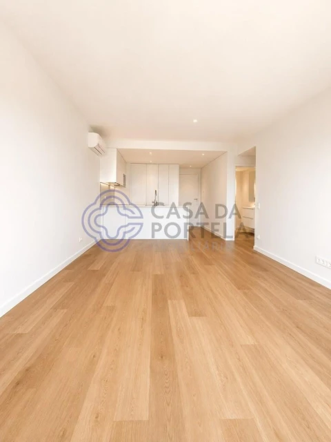 Apartamento T3 para Venda em Algés, Linda-A-Velha e Cruz Quebrada-Dafundo
