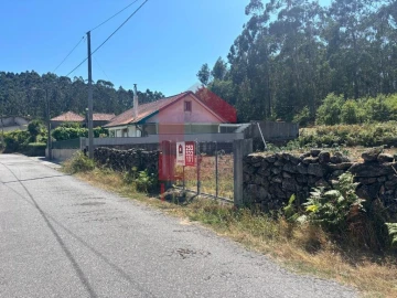 Terreno para Venda em Pico de Regalados, Gondiães e Mós