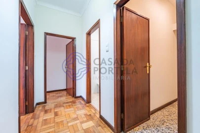 Apartamento T4 para Venda em O. Azeméis, Riba-Ul, Ul, Macinhata Seixa, Madail