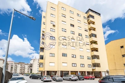 Apartamento T4 para Venda em O. Azeméis, Riba-Ul, Ul, Macinhata Seixa, Madail