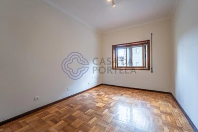 Apartamento T4 para Venda em O. Azeméis, Riba-Ul, Ul, Macinhata Seixa, Madail