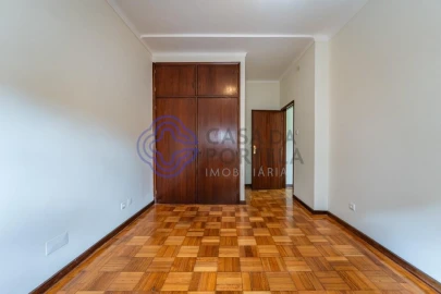 Apartamento T4 para Venda em O. Azeméis, Riba-Ul, Ul, Macinhata Seixa, Madail