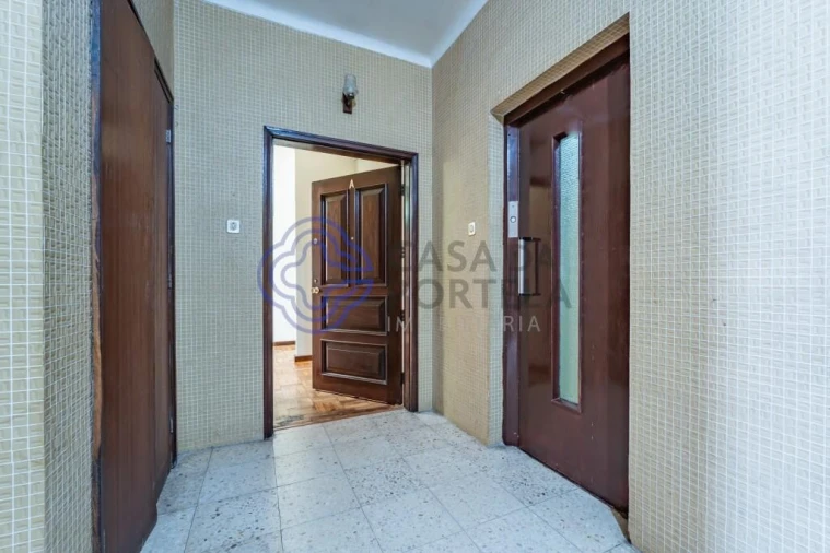 Apartamento T4 para Venda em O. Azeméis, Riba-Ul, Ul, Macinhata Seixa, Madail Foto 3