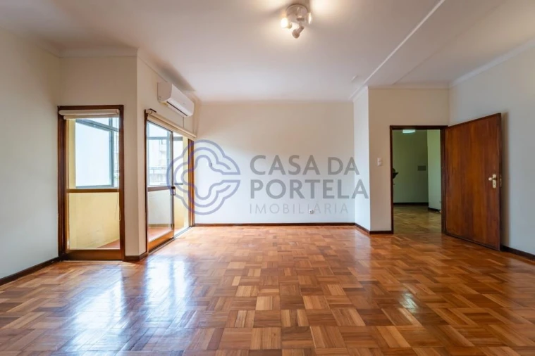 Apartamento T4 para Venda em O. Azeméis, Riba-Ul, Ul, Macinhata Seixa, Madail Foto 6