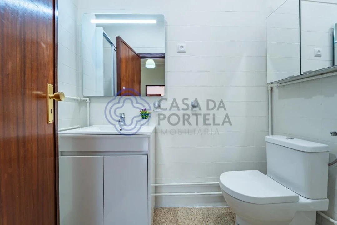 Apartamento T4 para Venda em O. Azeméis, Riba-Ul, Ul, Macinhata Seixa, Madail Foto 16