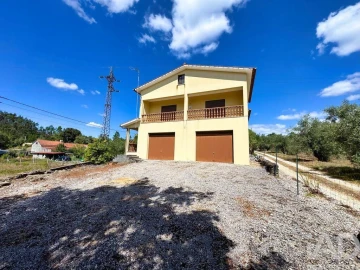 Moradia T4 para Arrendamento em Pombal