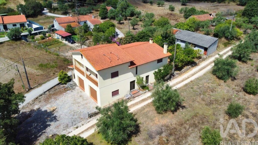 Moradia T4 para Arrendamento em Pombal Foto 3