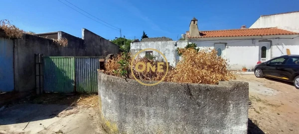 Moradia T3 para Venda em Santa Margarida da Coutada