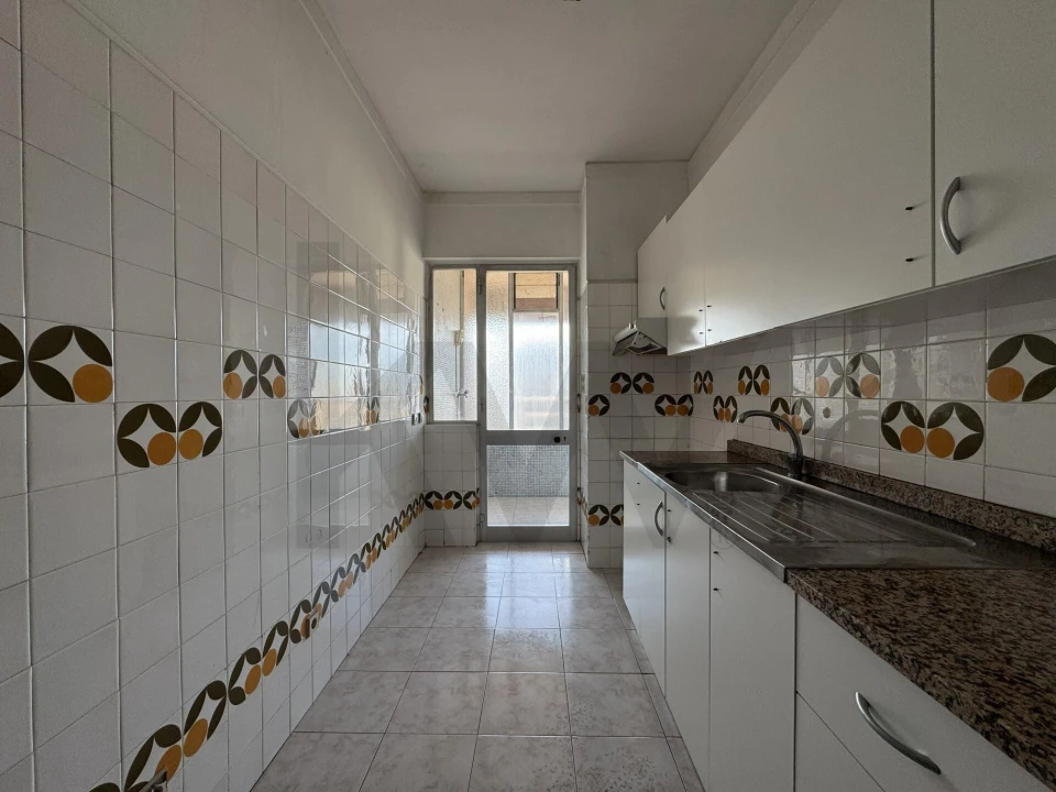 Apartamento T2 para Venda em Santa Marinha e São Pedro da Afurada Foto 6