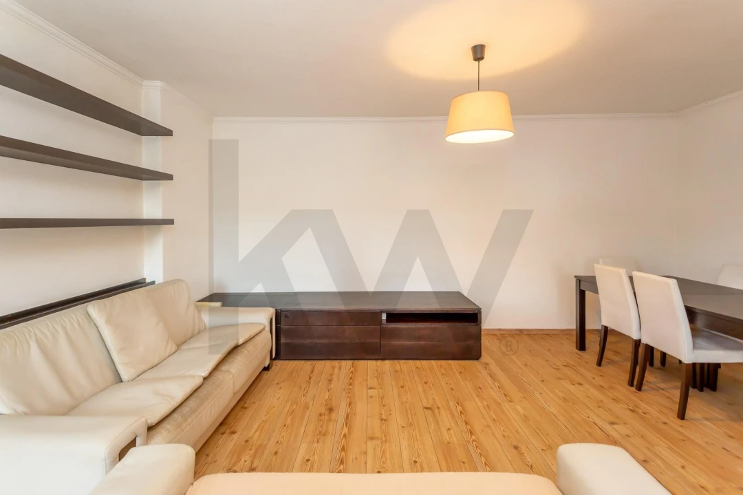 Apartamento T2 para Arrendamento em Algés, Linda-A-Velha e Cruz Quebrada-Dafundo Foto 6