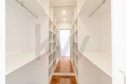 Apartamento T4 para Arrendamento em Avenidas Novas