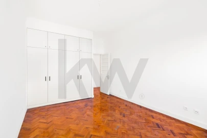 Apartamento T4 para Arrendamento em Avenidas Novas