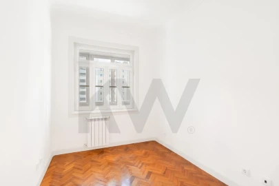 Apartamento T4 para Arrendamento em Avenidas Novas