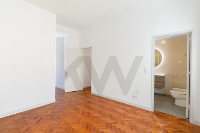 Apartamento T4 para Arrendamento em Avenidas Novas