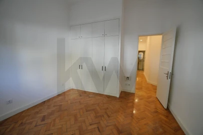 Apartamento T4 para Arrendamento em Avenidas Novas