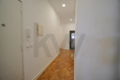 Apartamento T4 para Arrendamento em Avenidas Novas