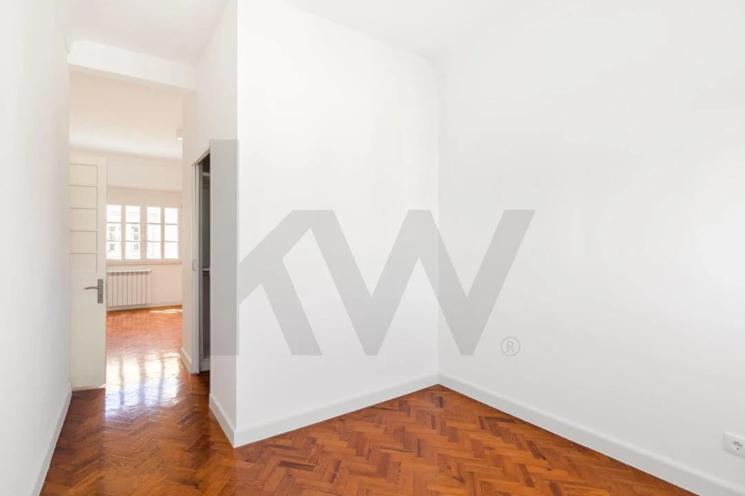 Apartamento T4 para Arrendamento em Avenidas Novas Foto 10