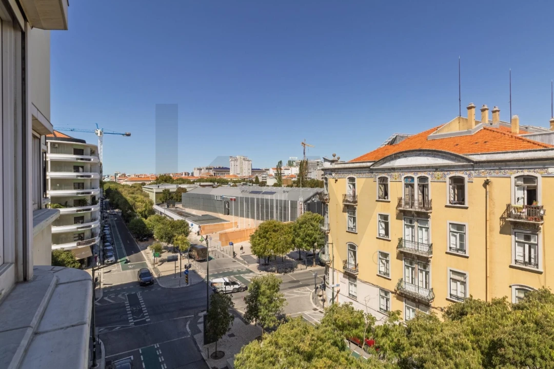Apartamento T4 para Arrendamento em Avenidas Novas Foto 19