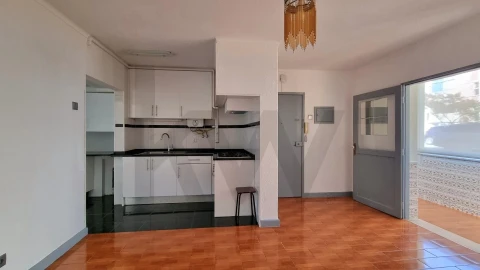 Apartamento T3 para Arrendamento em Requeixo, Nossa Senhora de Fátima e Nariz