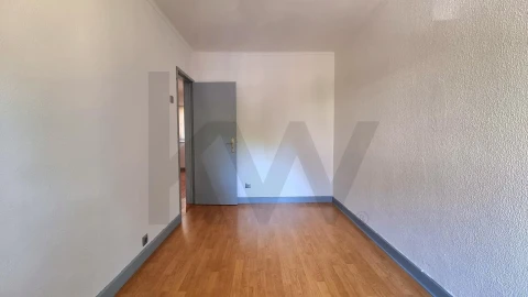 Apartamento T3 para Arrendamento em Requeixo, Nossa Senhora de Fátima e Nariz