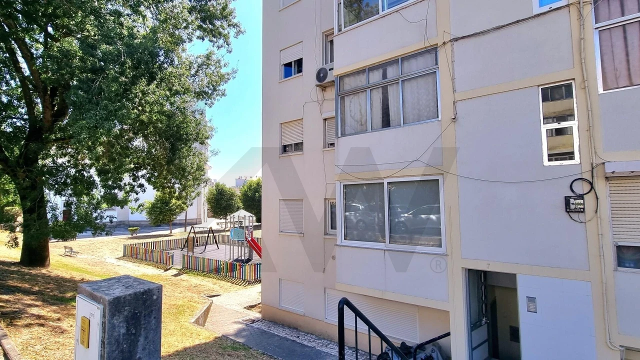Apartamento T3 para Arrendamento em Requeixo, Nossa Senhora de Fátima e Nariz Foto 1