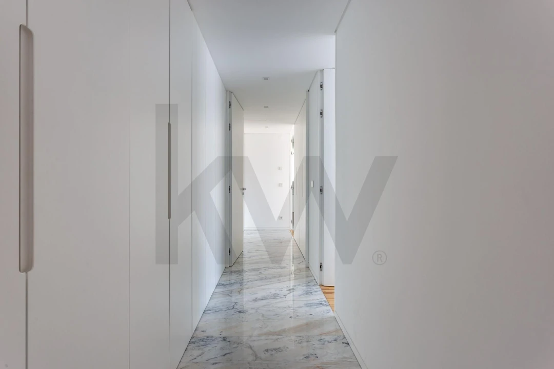 Apartamento T3 para Arrendamento em Avenidas Novas Foto 12
