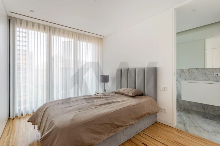 Apartamento T3 para Arrendamento em Avenidas Novas Foto 13